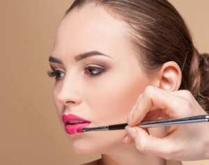网上美女那么多，学好化妆真的有那么神奇么？